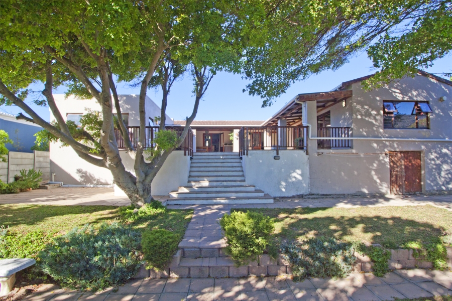 3 Bedroom Property for Sale in Capri Western Cape